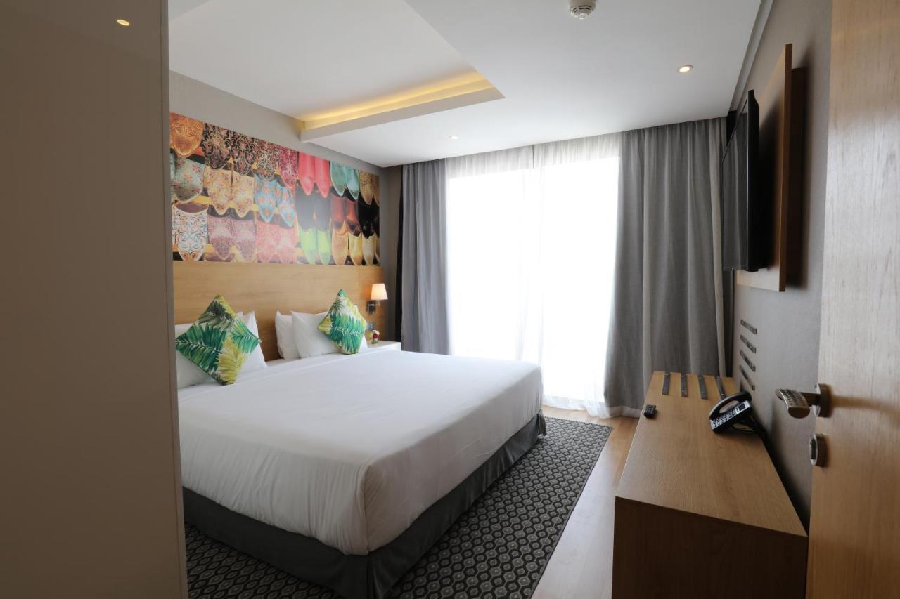 Mid Town Hotel Касабланка Экстерьер фото